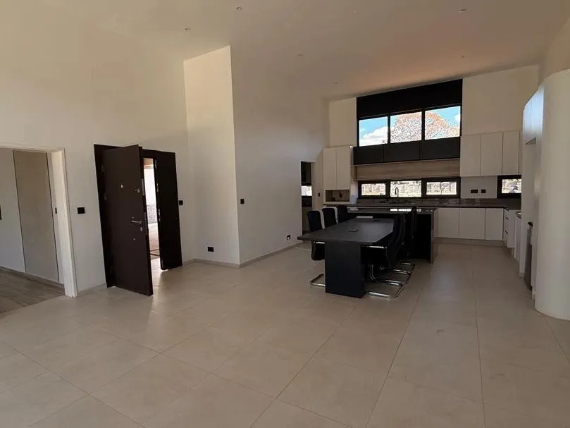 View 6
